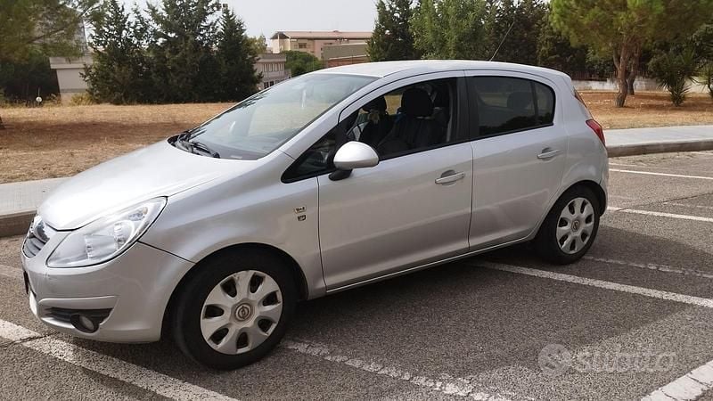 Occasion Opel Corsa 75 ch (55 kW) 2010 Citadine