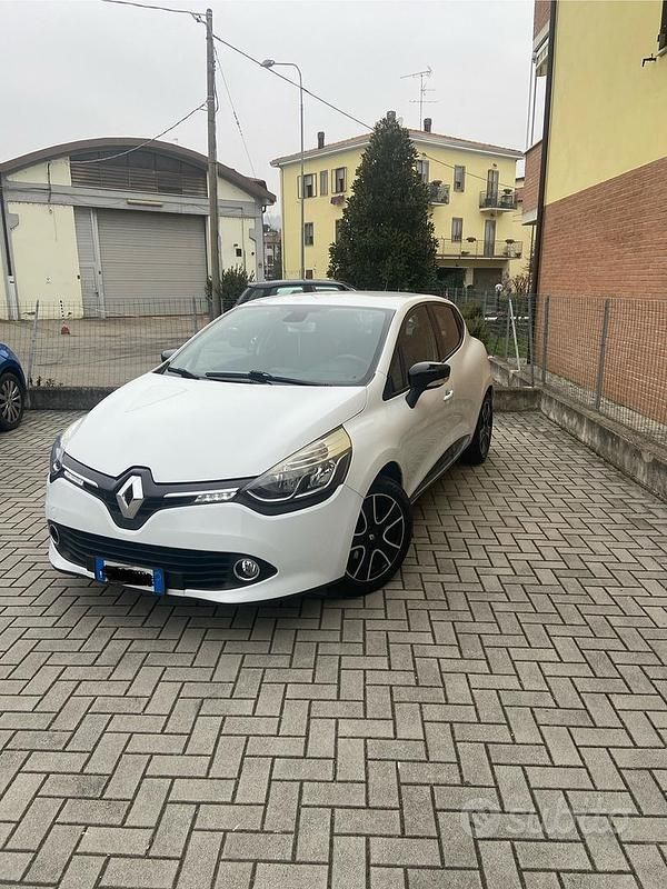 Usata Renault Clio IV 90 CV (66 kW) 2014 Berlina