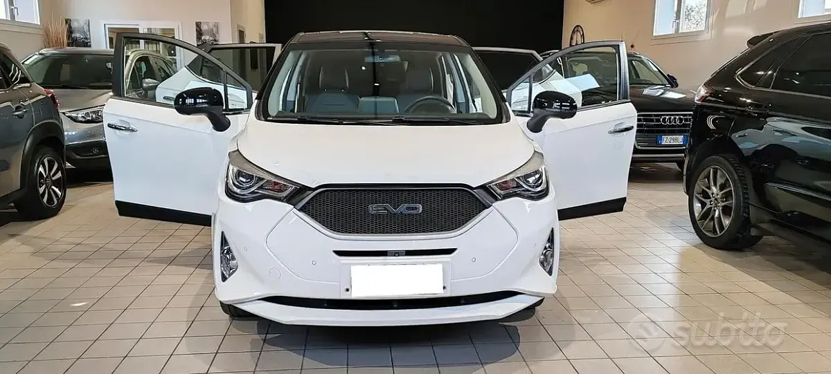 Usata EVO Evo 4 115 CV (84 kW) 2022 Bianco SUV