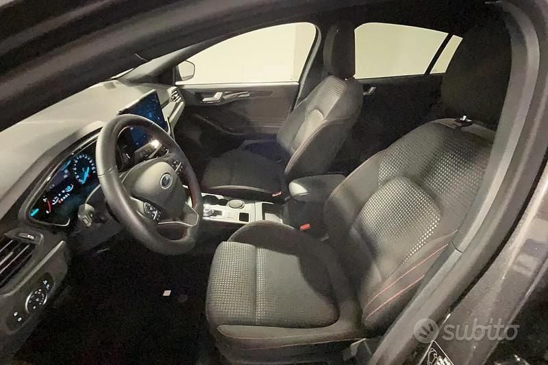 Usata Ford Focus ST 115 CV (84 kW) 2025 Grigio Berlina