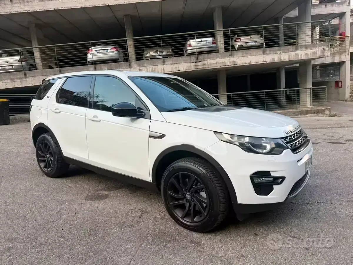 Usata Land Rover Discovery 5 150 CV (110 kW) 2017 Bianco SUV