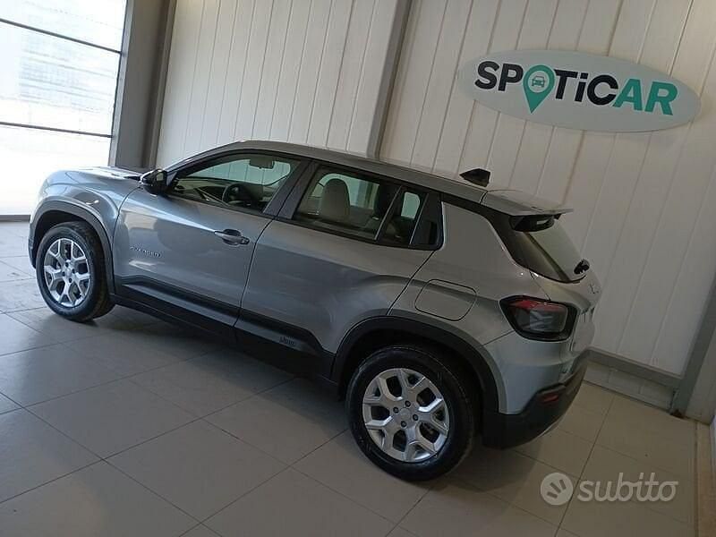 Usata Jeep Avenger Altitude 2024 Grigio SUV