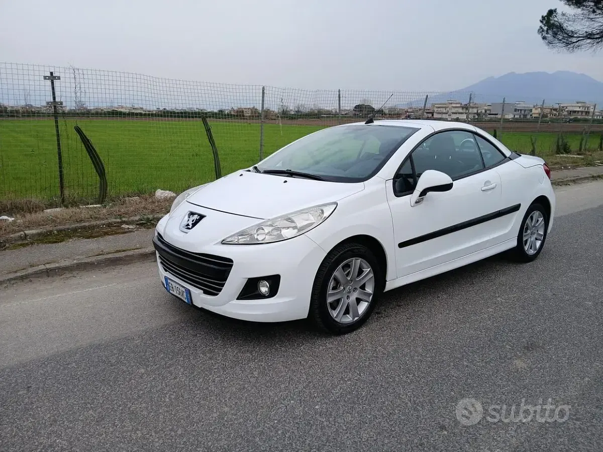 Usata Peugeot 207 CC 120 CV (88 kW) 2010 Bianco Cabrio