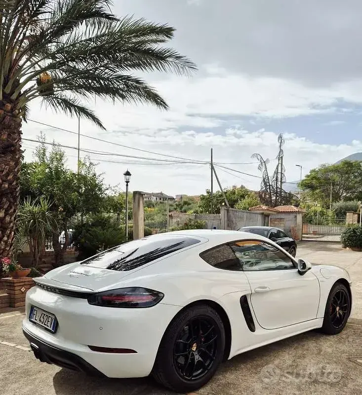 Usata Porsche 718 299 CV (219 kW) 2017