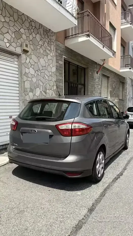 Usata Ford C-MAX 95 CV (69 kW) 2013 Marrone Monovolume