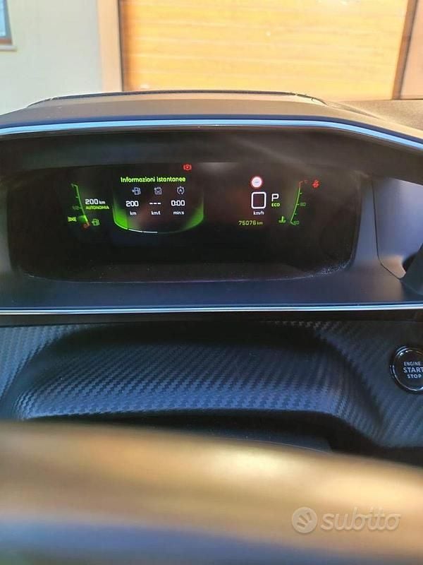 Usata Peugeot 2008 GT-line 131 CV (96 kW) 2021 Nero SUV