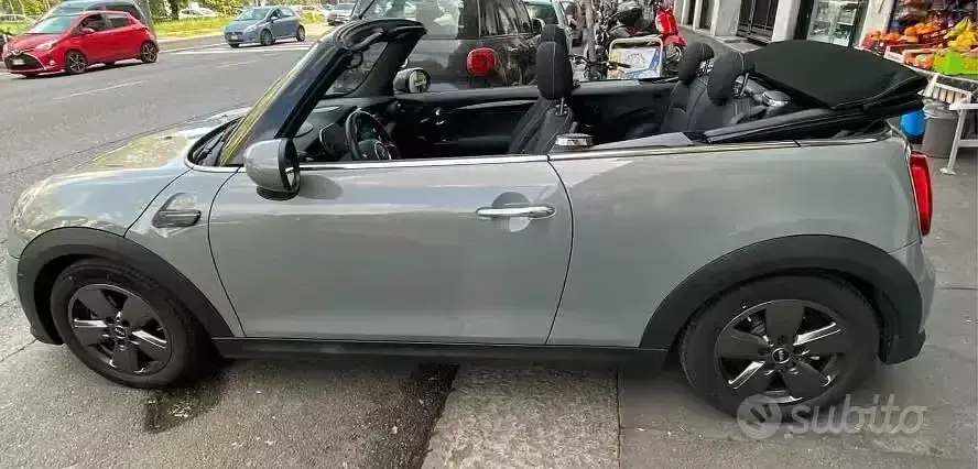Usata Mini Cooper Cabriolet Classic 136 CV (100 kW) 2022 Grigio Cabrio
