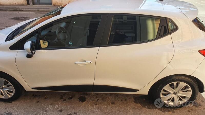 Usata Renault Clio IV 75 CV (55 kW) 2015 Bianco Utilitaria