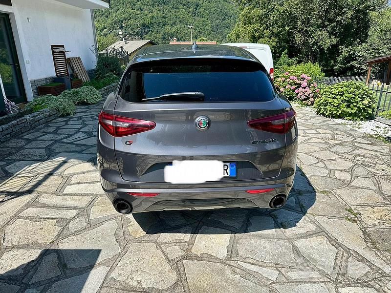 Usata Alfa Romeo Stelvio Veloce 210 CV (154 kW) 2021 Grigio SUV