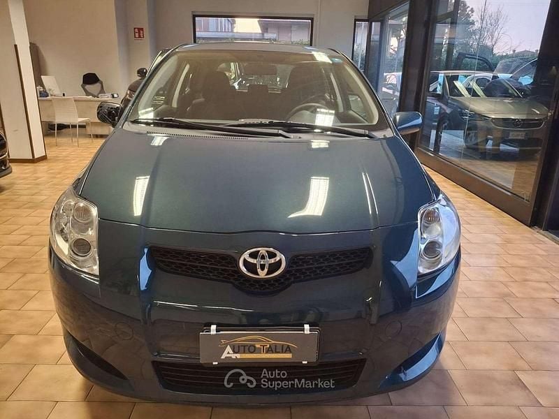 Usata Toyota Auris 90 CV (66 kW) 2007 Blu Utilitaria