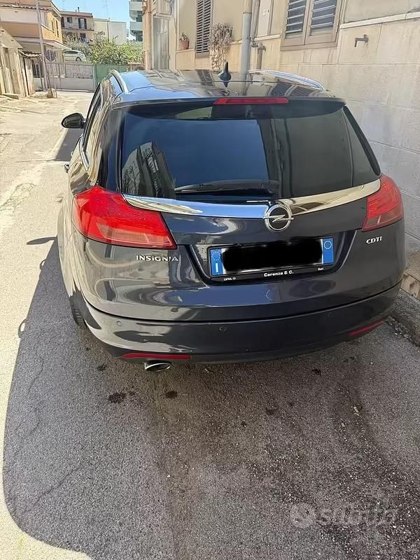 Usata Opel Insignia Cosmo 131 CV (96 kW) 2009 Grigio Station wagon