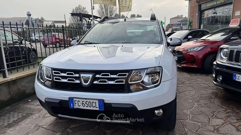 Usata Dacia Duster 125 CV (91 kW) 2016 Bianco SUV