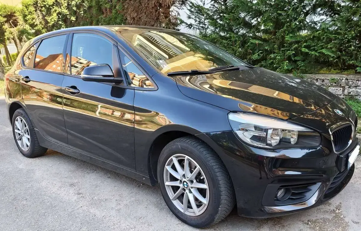Usata BMW 218 Active Tourer Advantage 150 CV (110 kW) 2015 Nero Monovolume