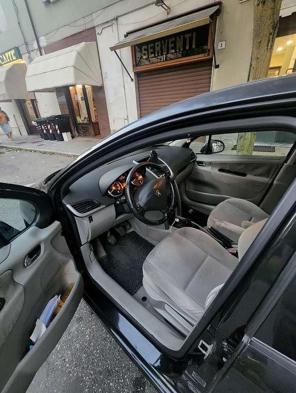 Usata Peugeot 207 68 CV (50 kW) 2007 Berlina