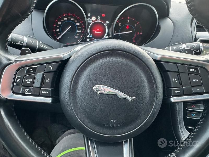Usata Jaguar F-Pace Prestige 180 CV (132 kW) 2019 Nero SUV