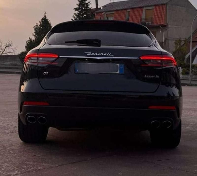 Usata Maserati Levante 250 CV (183 kW) 2020 Nero SUV