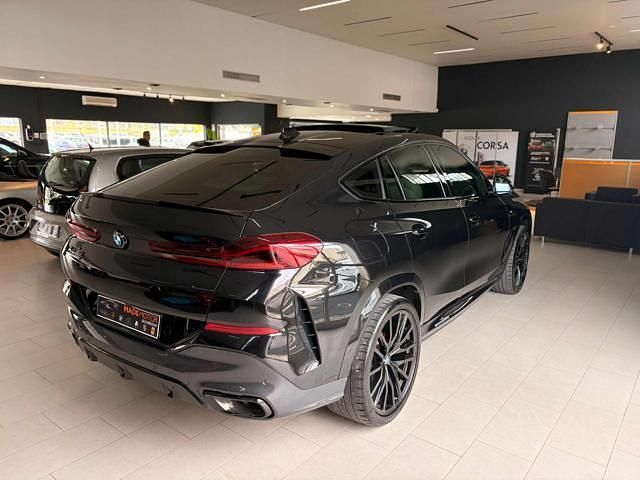 Usata BMW X6 Performance 333 CV (244 kW) 2022 Nero SUV
