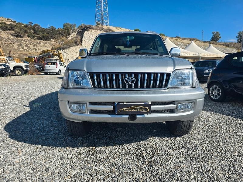 Usata Toyota Land Cruiser 163 CV (119 kW) 2002 Grigio Station wagon