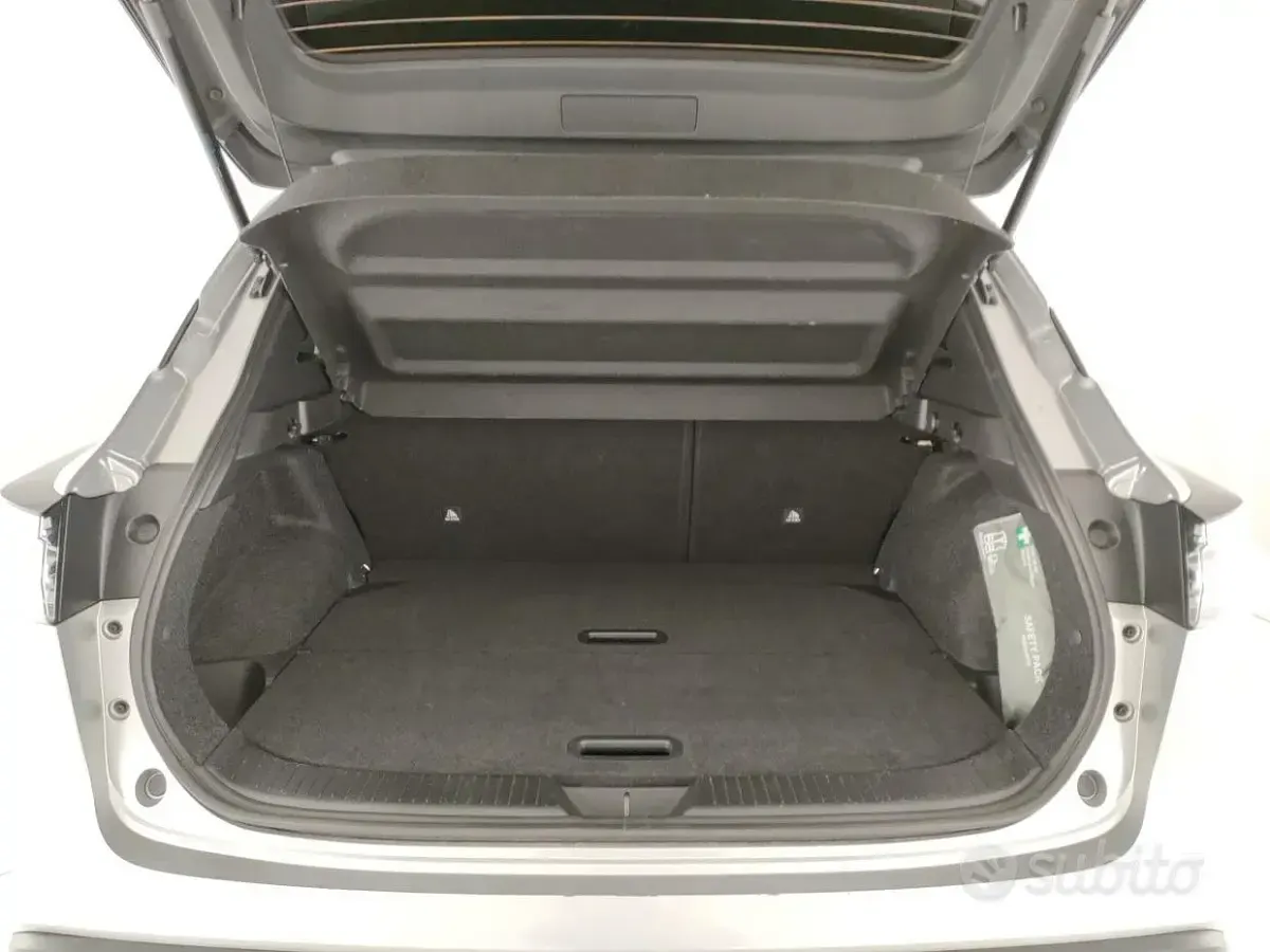 Usata Nissan Qashqai N-Connecta 158 CV (116 kW) 2025 New port grey SUV