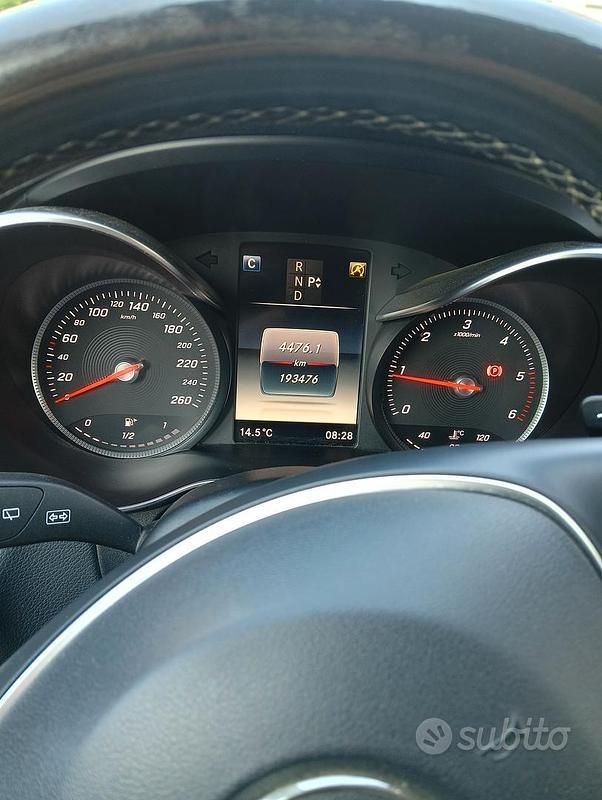 Usata Mercedes C200 136 CV (100 kW) 2018 Grigio Station wagon