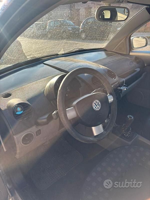 Usata VW New Beetle 2003 Grigio Utilitaria