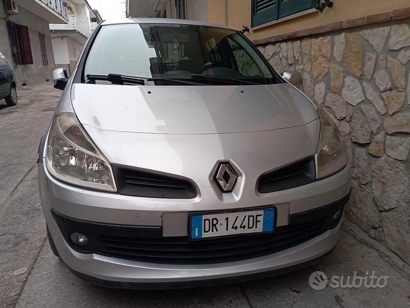 Usata Renault Clio II 2008 Grigio Berlina