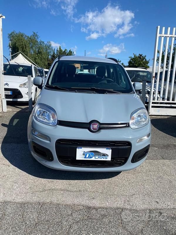 Usata Fiat Panda Pop 69 CV (50 kW) 2020 Blu Berlina