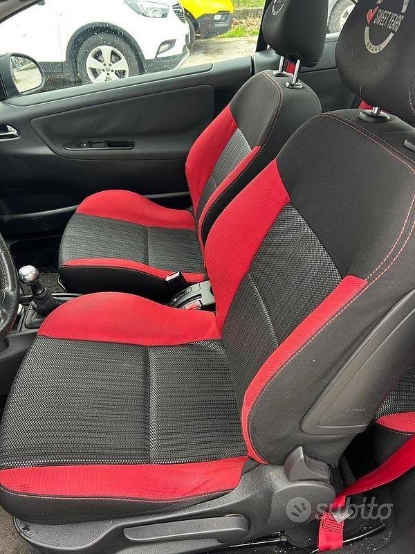 Usata Peugeot 207 CC 112 CV (82 kW) 2011 Nero Cabrio