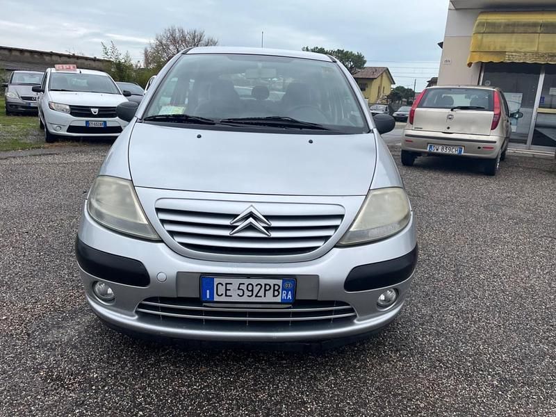 Usata Citroën C3 60 CV (44 kW) 2003 Argento Berlina