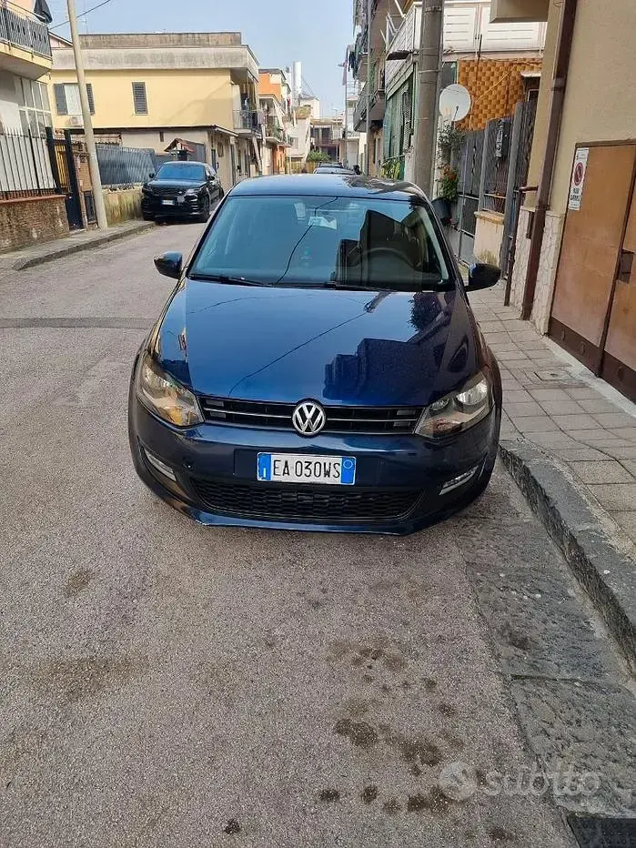 Usata VW Polo 85 CV (62 kW) 2010 Blu Utilitaria