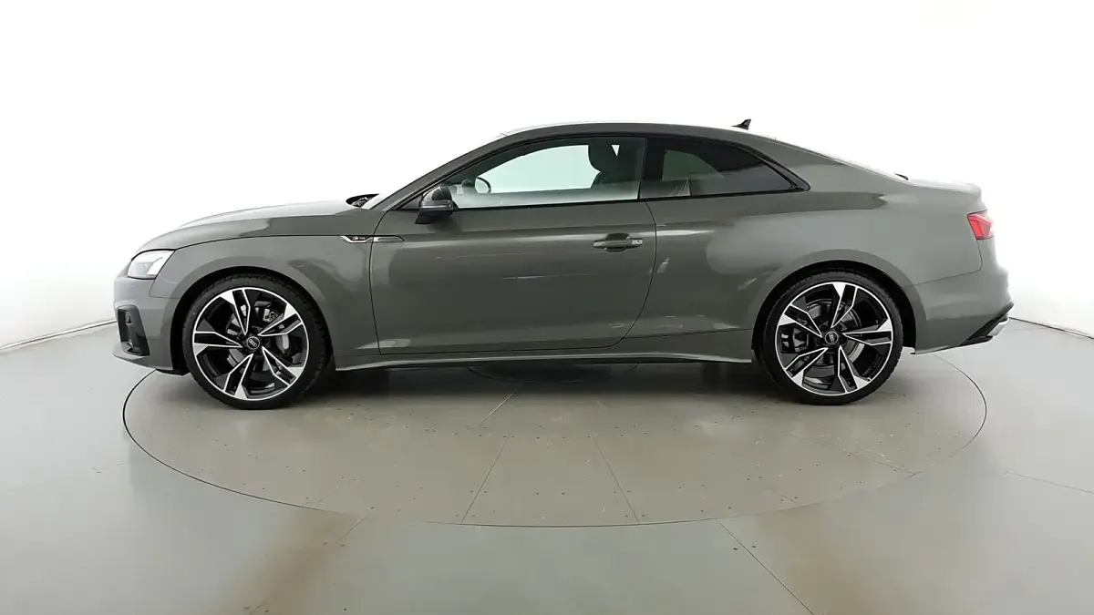 Nuova Audi Coupé S-Line 204 CV (150 kW) 2025 Grigio chronos metalizzato Coupé