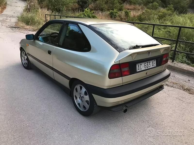 Usata Lancia 2000 186 CV (136 kW) 1995 Coupé