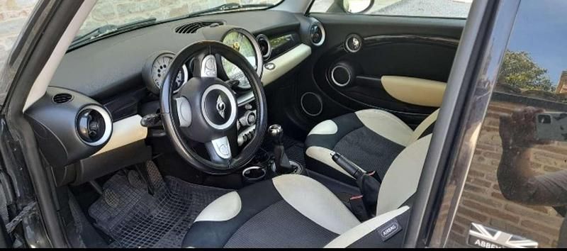 Occasion Mini Cooper D 109 ch (80 kW) 2010 Citadine