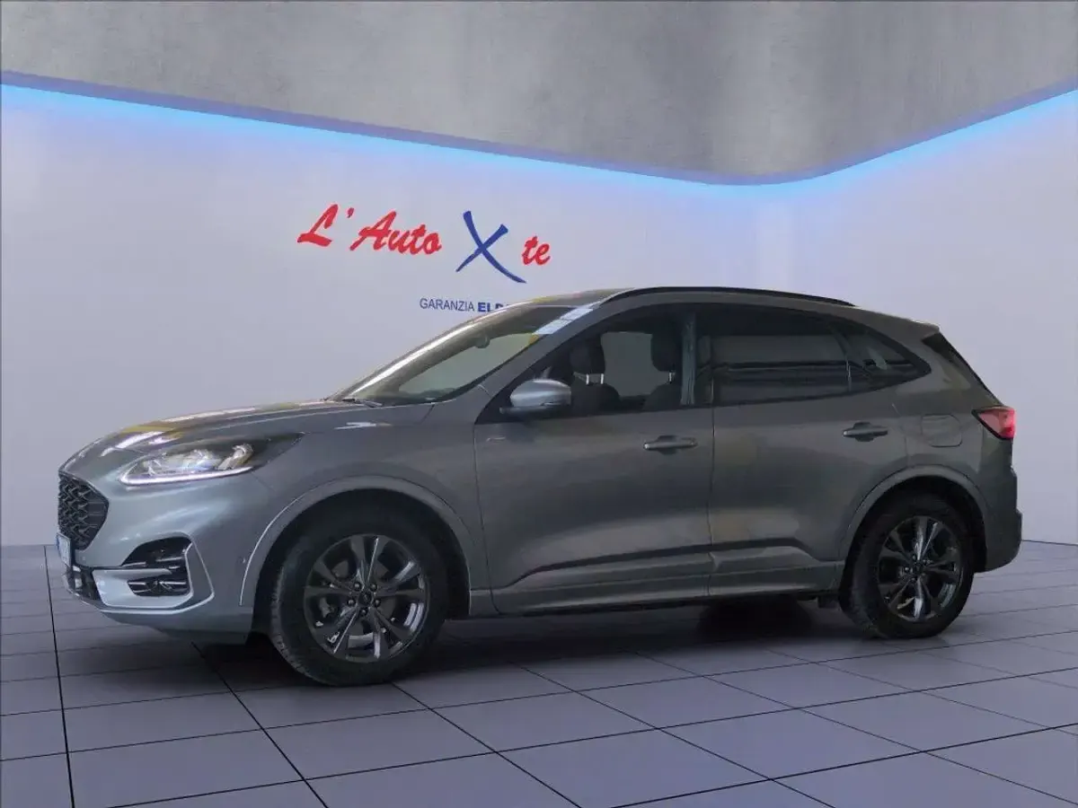Occasion Ford Kuga ST-Line X 190 ch (139 kW) 2023 Gris SUV