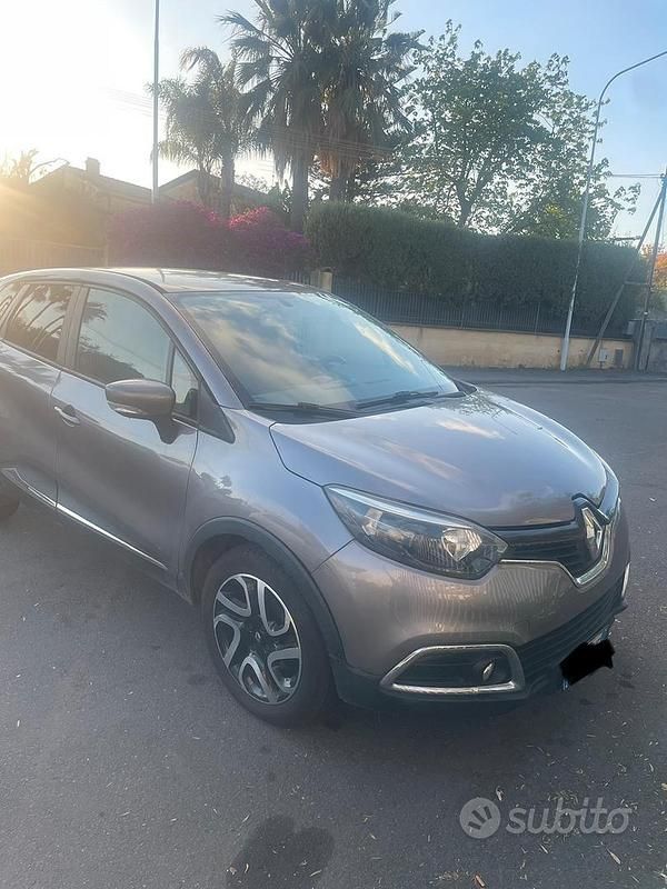 Usata Renault Captur 120 CV (88 kW) 2013 Grigio SUV