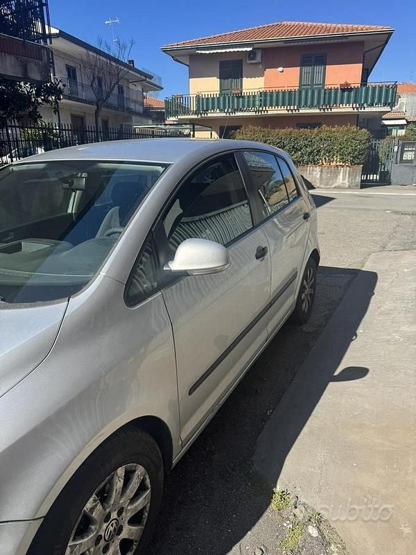 Usata VW Golf Plus Cross 105 CV (77 kW) 2006 Grigio Monovolume