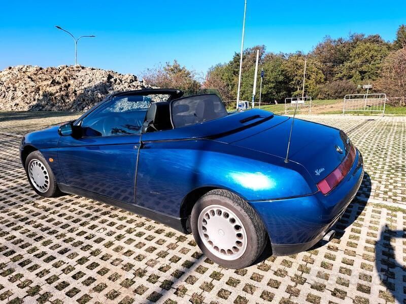 Usata Alfa Romeo Spider 150 CV (110 kW) 1996 Blu/azzurro Cabrio
