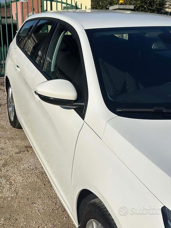 Usata Peugeot 308 Active 120 CV (88 kW) 2014 Bianco Station wagon