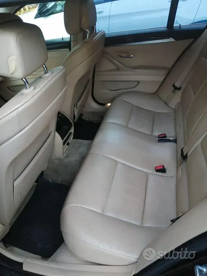 Usata BMW 525 218 CV (160 kW) 2011 Nero Berlina