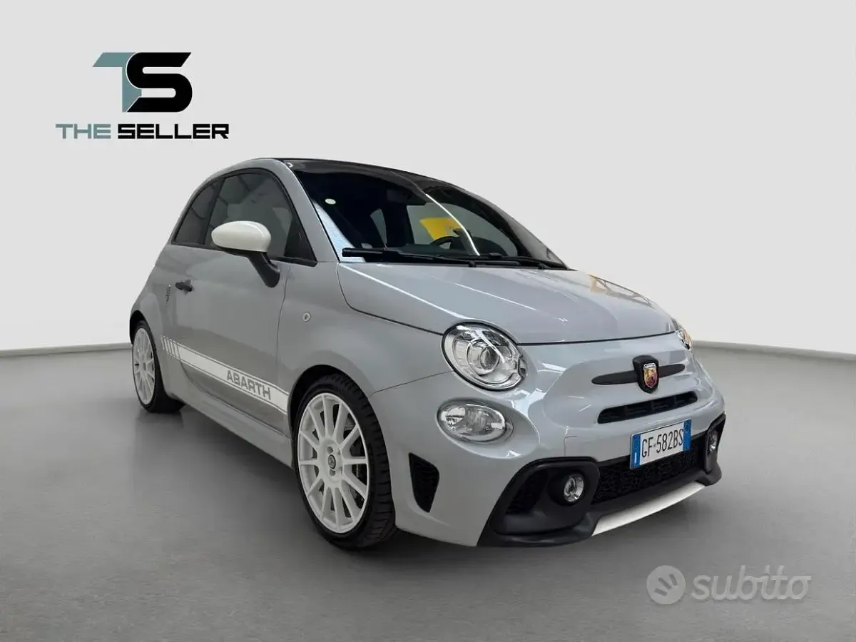 Usata Abarth 595C Esseesse 180 CV (132 kW) 2021 Grigio Cabrio