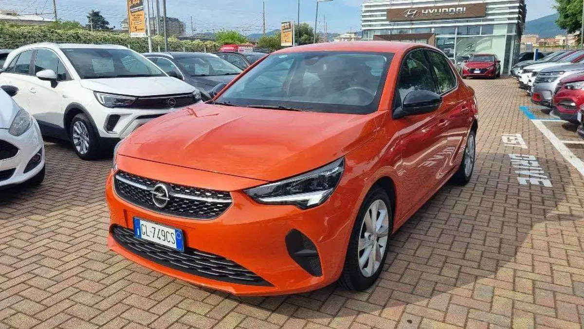 Usata Opel Corsa Elegance 101 CV (74 kW) 2023 Arancione Utilitaria