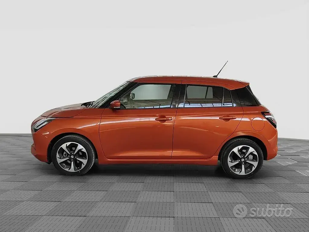 Second-hand Suzuki Swift 83 CP (61 kW) 2025 Portocaliu Hatchback