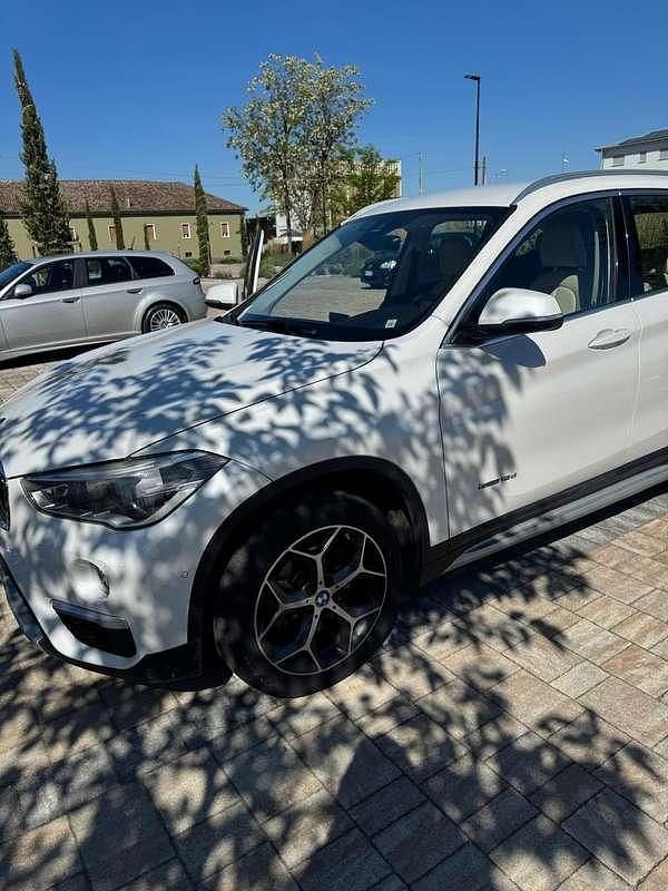 Usata BMW X1 xLine 150 CV (110 kW) 2017 Bianco SUV