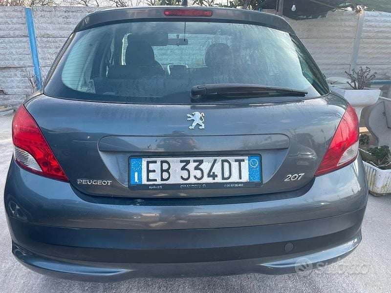 Usata Peugeot 207 2010 Grigio Utilitaria