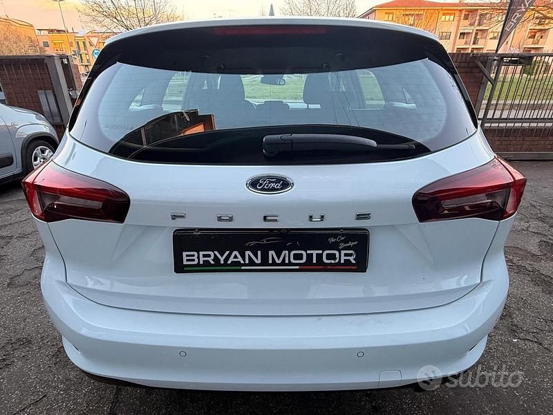 Usata Ford Focus Business Edition 120 CV (88 kW) 2023 Bianco Station wagon