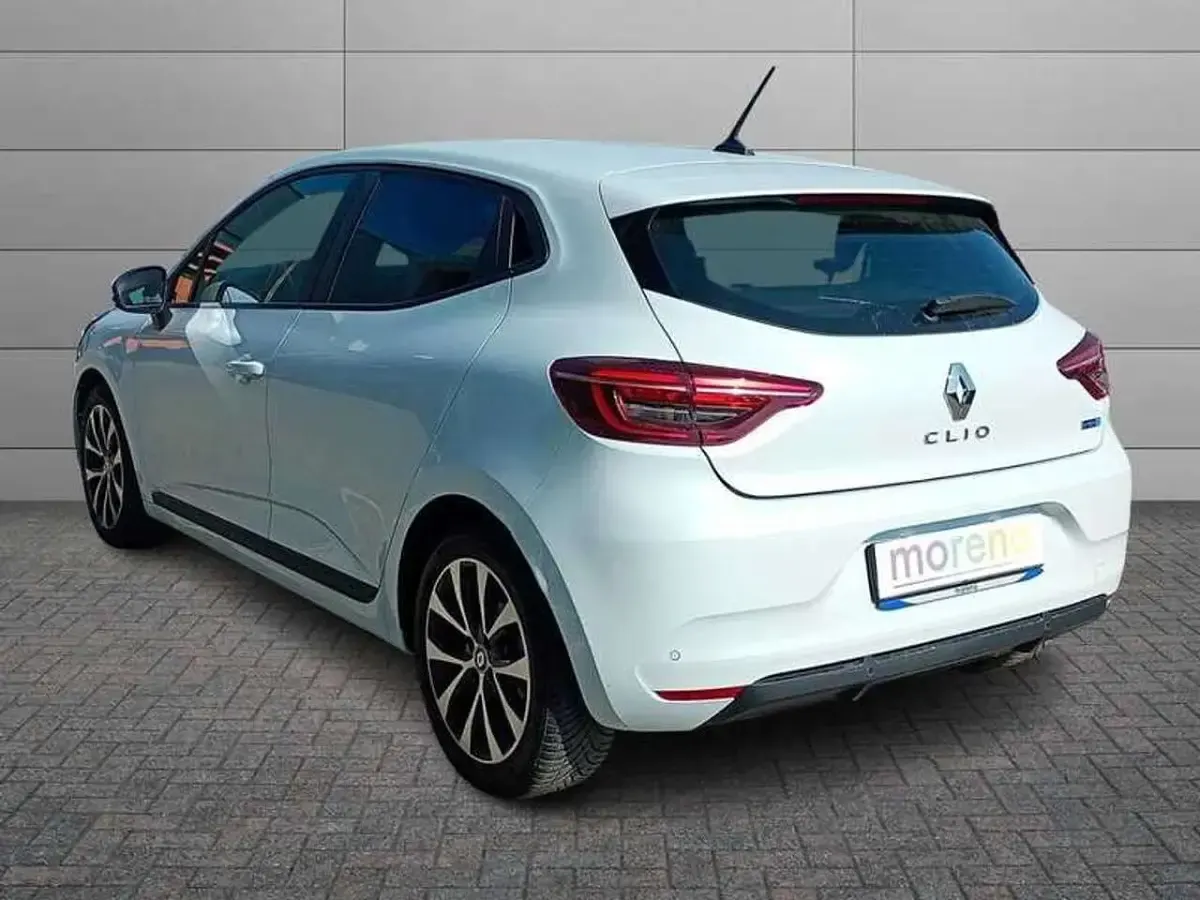 Usata Renault Clio Zen 140 CV (102 kW) 2022 Other Utilitaria