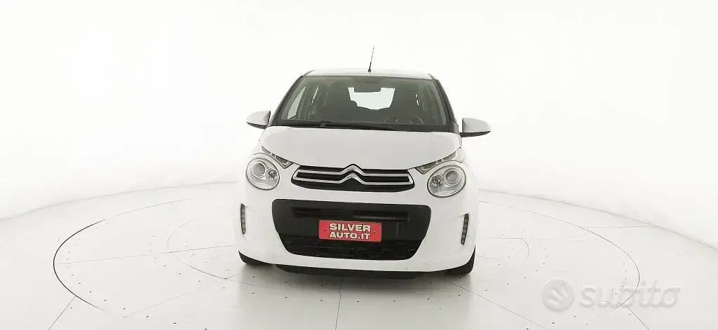 Usata Citroën C1 Feel 72 CV (52 kW) 2018 Bianco pastello Utilitaria