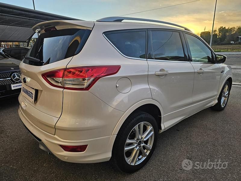 Usata Ford Kuga Titanium X 180 CV (132 kW) 2015 Bianco SUV