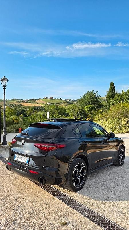 Usata Alfa Romeo Stelvio Veloce 210 CV (154 kW) 2020 Nero SUV