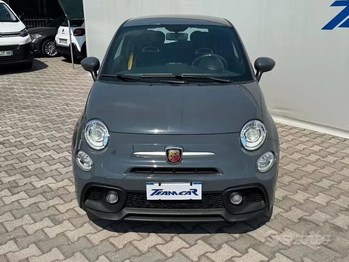 Usata Abarth 595 145 CV (106 kW) 2021 Grigio SUV